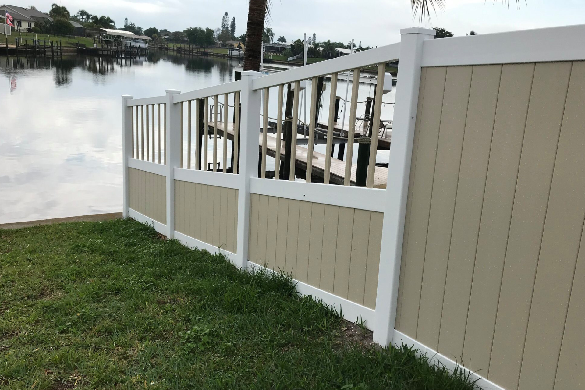 Commercial Vinyl Fencing | Eagle Fence