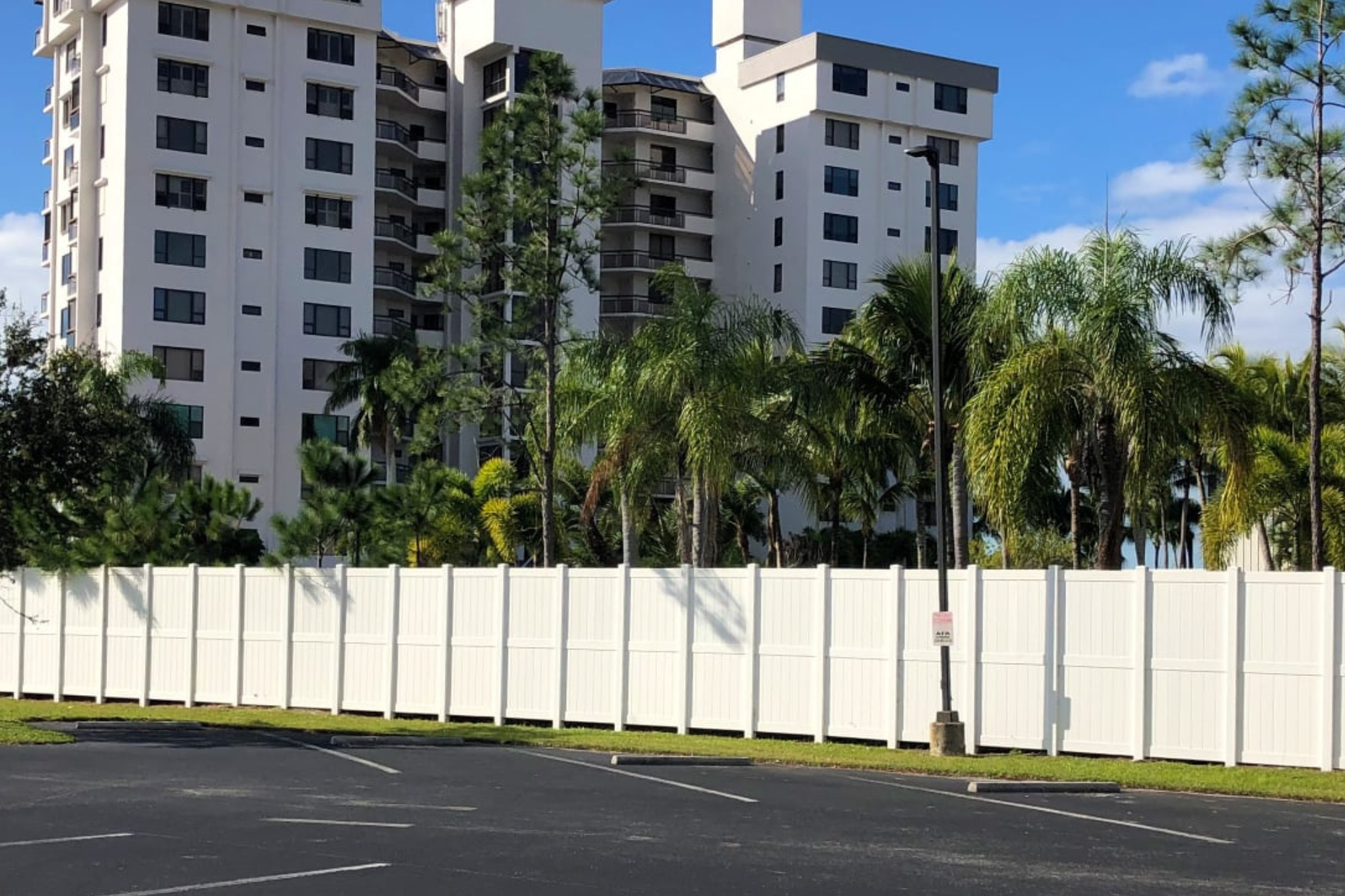 Commercial Vinyl Fencing In Cape Coral, FL