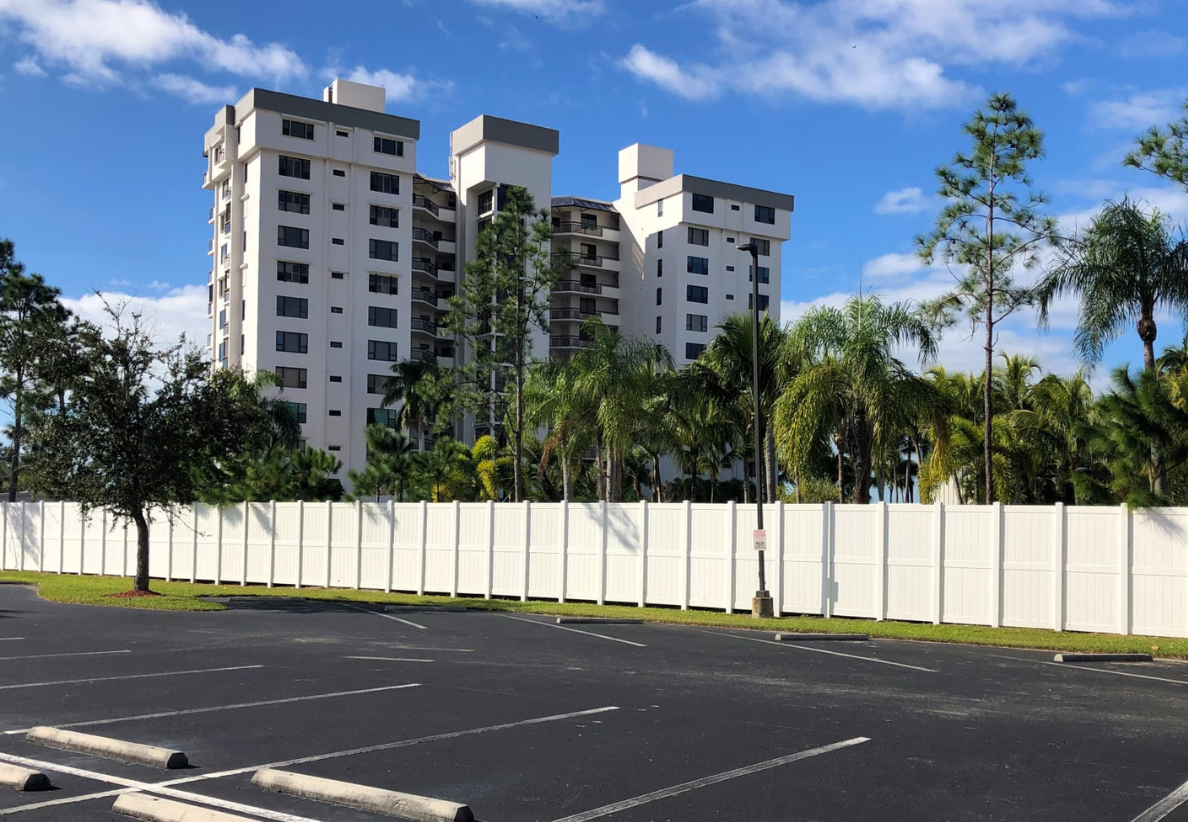 Commercial Vinyl Fence Installation | Eagle Fence