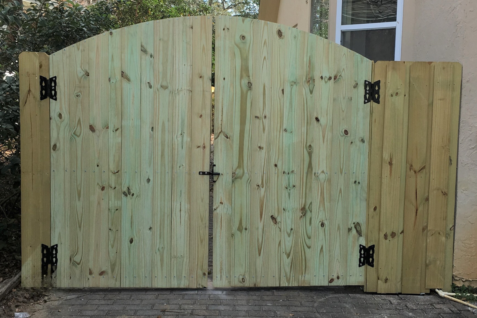 Wood Gate | Eagle Fence