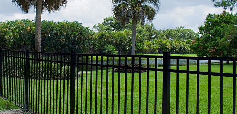 aluminum fencing