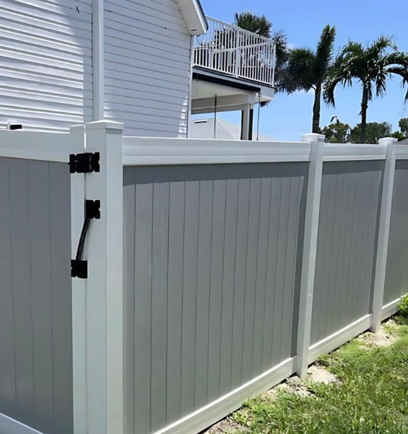 two tone vinyl fence