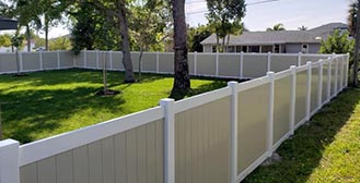 vinyl privacy fence
